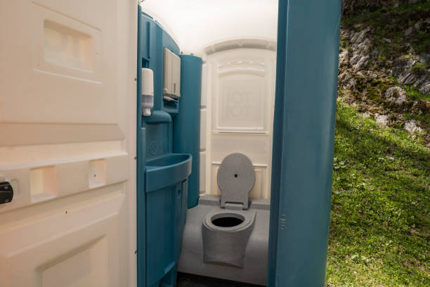 Best Emergency porta potty rental  in Oak Harbor, WA